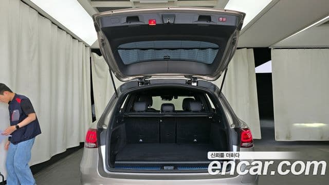 Mercedes-Benz GLC-Class 2020 — Şəkil 18/20
