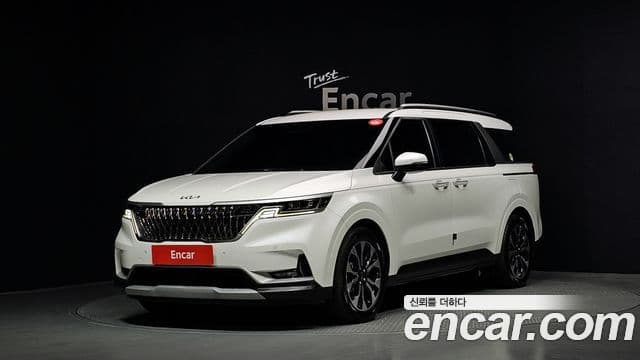 Kia Carnival 2022 — Фото 1/20