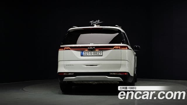 Kia Carnival 2022 — Фото 4/20