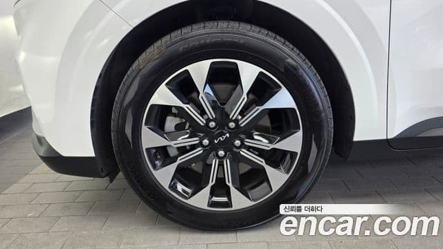 Kia Carnival 2022 — Фото 5/20
