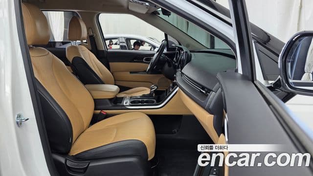 Kia Carnival 2022 — Фото 11/20