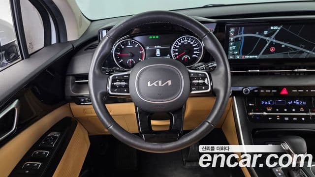 Kia Carnival 2022 — Фото 13/20