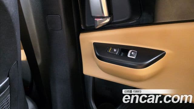 Kia Carnival 2022 — Фото 19/20