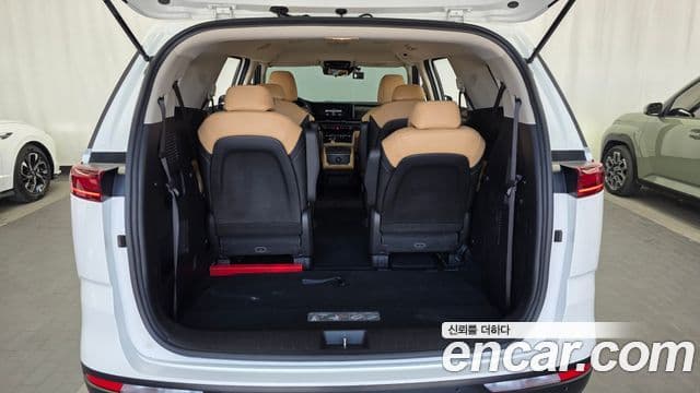 Kia Carnival 2022 — Фото 20/20