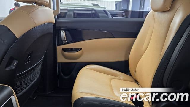 Kia Carnival 2022 — Şəkil 11/32