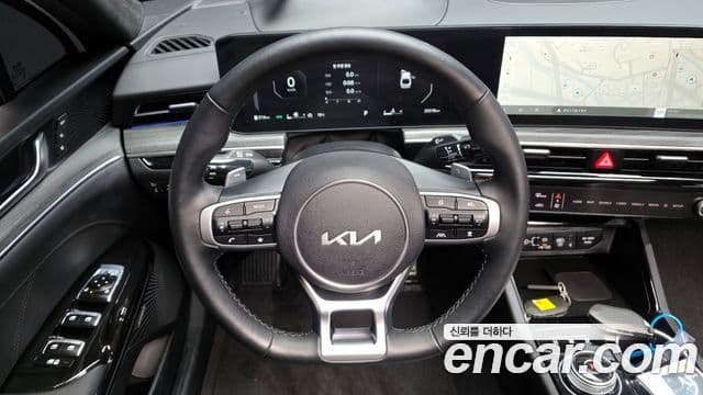 Kia K5 2024 — фото 14 из 20