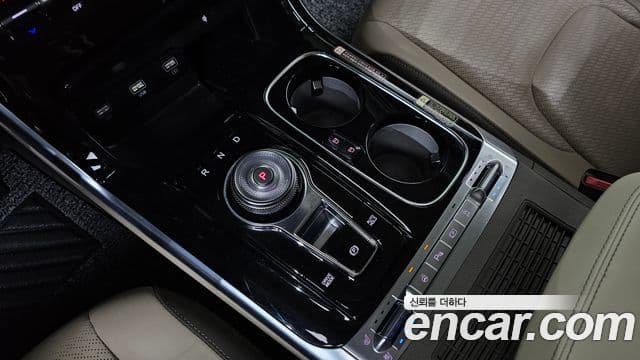 Kia Carnival 2023 — Фото 9/20