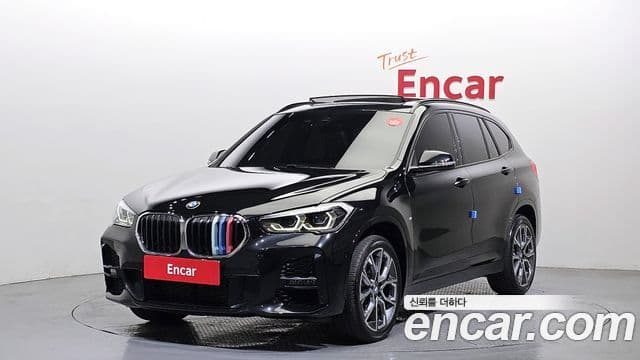 BMW X1 2022 — Şəkil 1/20