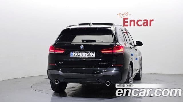BMW X1 2022 — Şəkil 4/20