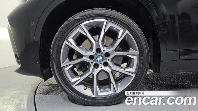 BMW X1 2022 — Şəkil 5/20