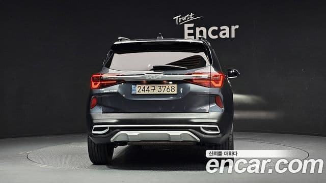 Kia Seltos 2022 — Şəkil 4/20