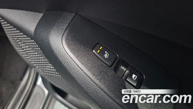 Kia Seltos 2022 — Şəkil 19/20