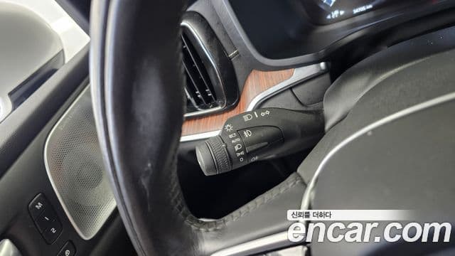 Volvo S60 2021 — ფოტო 7/34