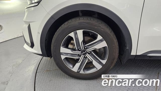 Kia Sorento 2023 — фото 5 из 20