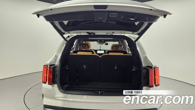 Kia Sorento 2023 — фото 20 из 20