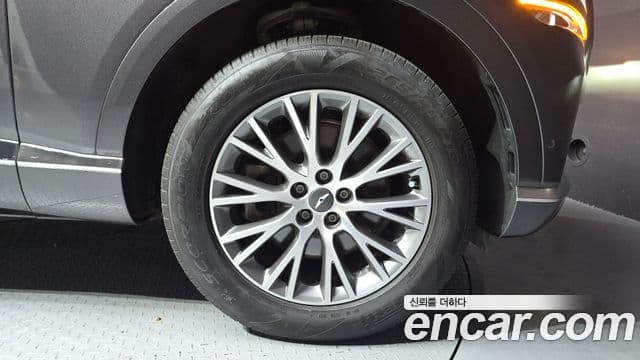 Genesis GV80 2021 — Photo 7/30