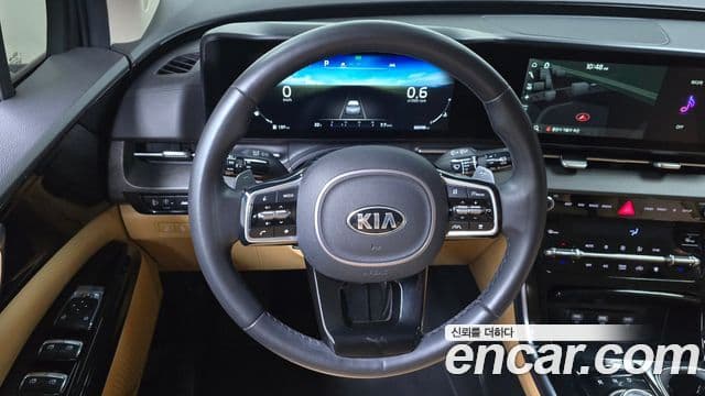 Kia Carnival 2021 — Фото 13/20