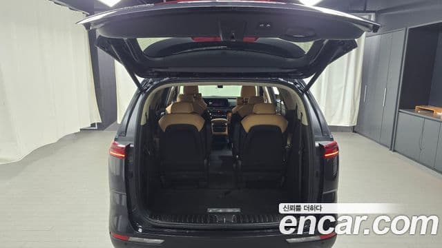 Kia Carnival 2021 — Фото 20/20