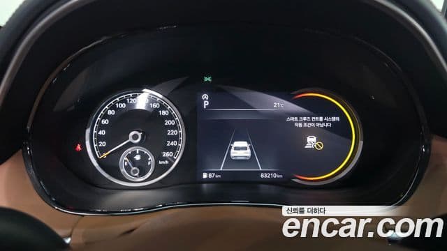 Genesis GV70 2022 — ფოტო 8/20
