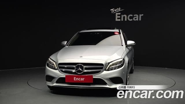 Mercedes-Benz C-Class 2019 — ფოტო 3/20