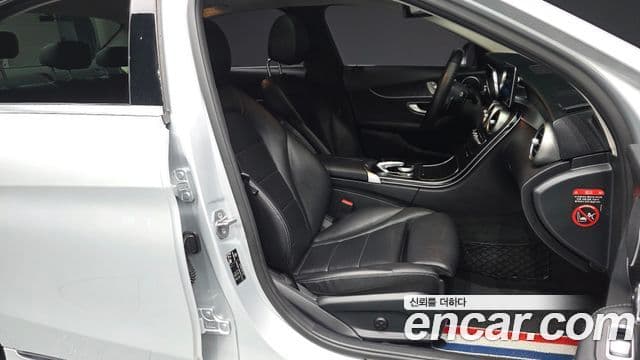 Mercedes-Benz C-Class 2019 — ფოტო 11/20