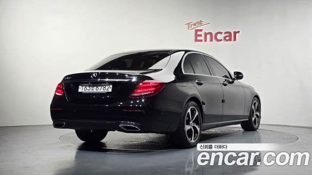 Mercedes-Benz E-Class 2020 — Şəkil 2/20