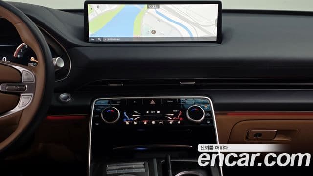 Genesis GV80 2021 — ფოტო 13/20