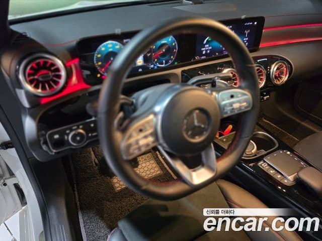 Mercedes-Benz CLA-Class 2021 — Фото 9/20