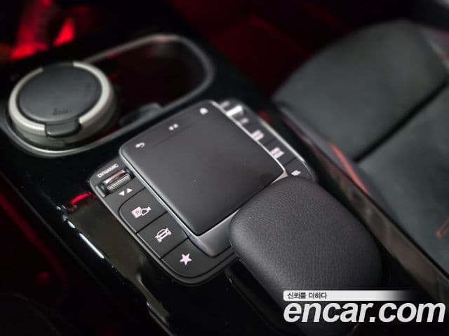 Mercedes-Benz CLA-Class 2021 — Фото 17/20