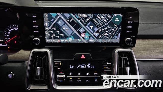 Kia Sorento 2021 — фото 14 из 20