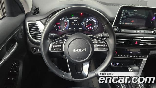 Kia Seltos 2022 — Şəkil 12/20
