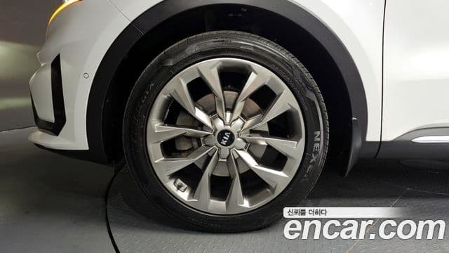 Kia Sorento 2020 — фото 5 из 20