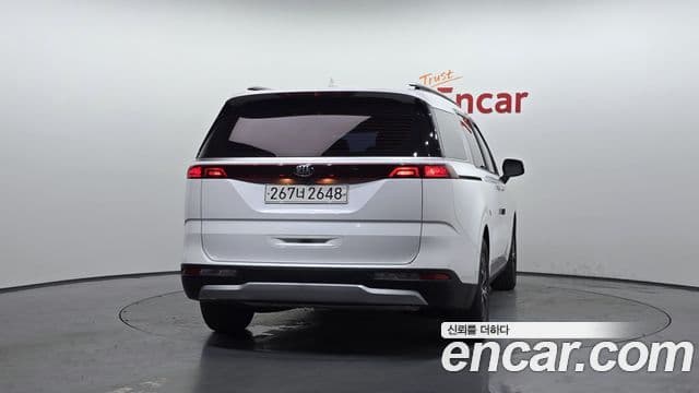 Kia Carnival 2021 — Фото 4/20