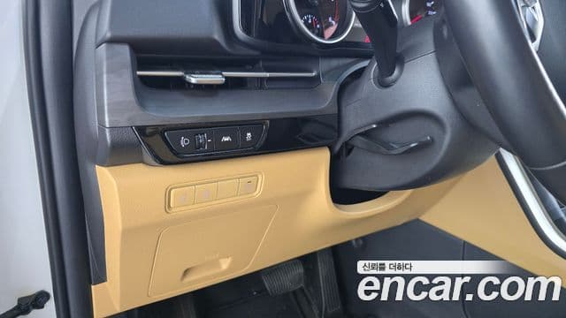 Kia Carnival 2021 — Фото 19/20
