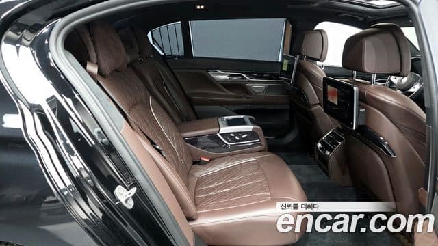 BMW 7 Series 2021 — ფოტო 11/20