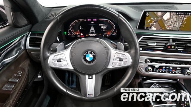 BMW 7 Series 2021 — ფოტო 13/20