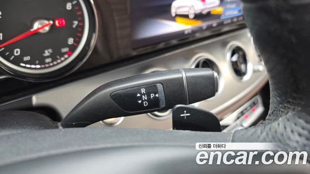 Mercedes-Benz E-Class 2018 — ფოტო 9/20