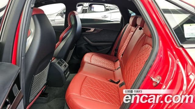 Audi S4 2023 — Photo 13/33