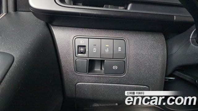 Hyundai Staria 2022 — фото 14 из 20