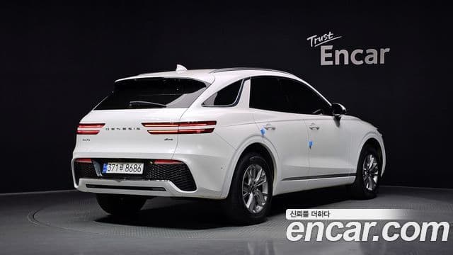 Genesis GV70 2022 — ფოტო 2/20