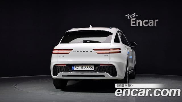 Genesis GV70 2022 — ფოტო 4/20
