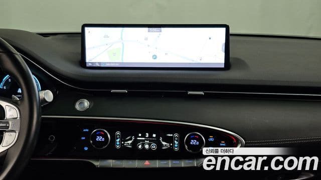 Genesis GV70 2022 — фото 14 из 20