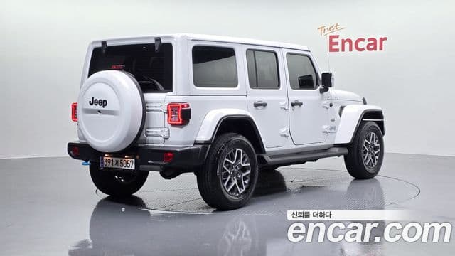 Jeep Wrangler 2022 — Photo 31/35