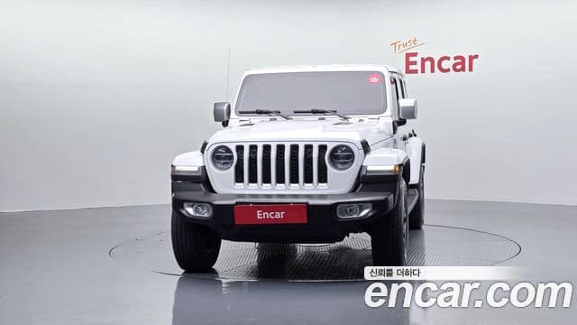 Jeep Wrangler 2022 — ფოტო 2/20