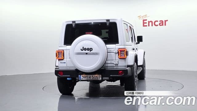 Jeep Wrangler 2022 — Photo 13/35