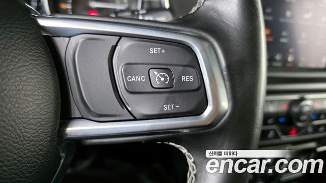 Jeep Wrangler 2022 — Photo 30/35