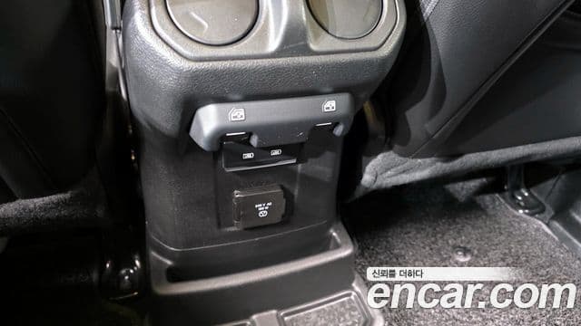 Jeep Wrangler 2022 — Photo 29/35