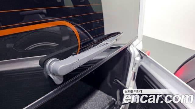 Jeep Wrangler 2022 — Photo 34/35