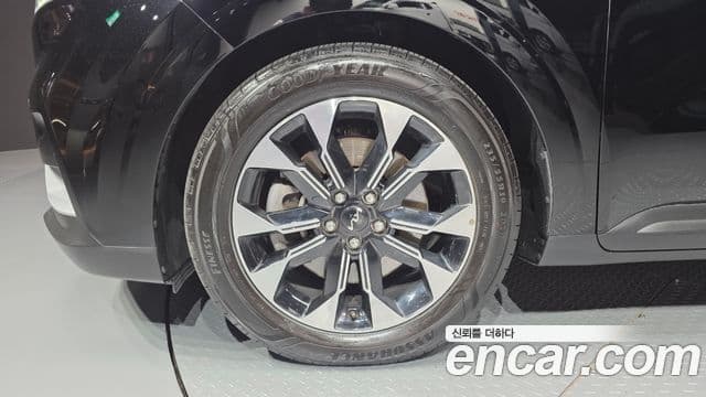 Kia Carnival 2021 — фото 5 из 20