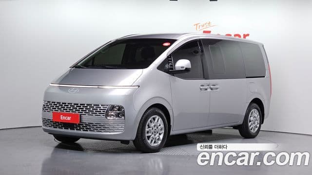 Hyundai Staria 2025 — Şəkil 1/20